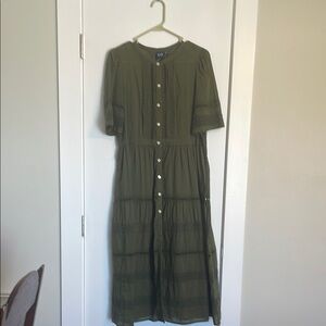 Gap Cotton olive dress with unattached matching slip. Size Large.